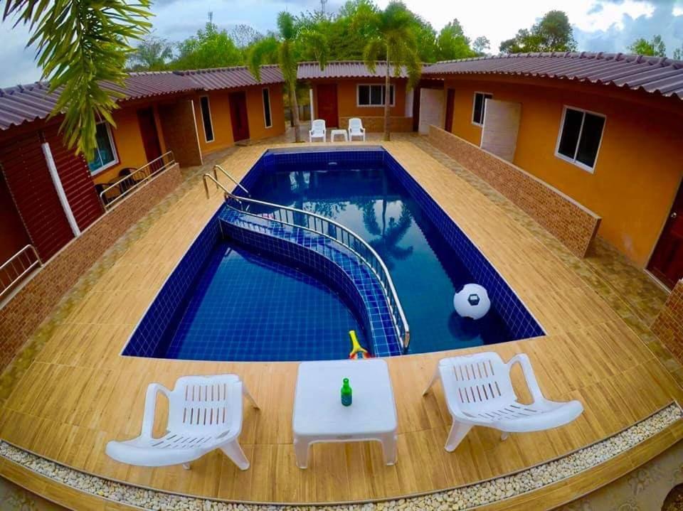 The Windsor Boutique Resort Chumphon Esterno foto